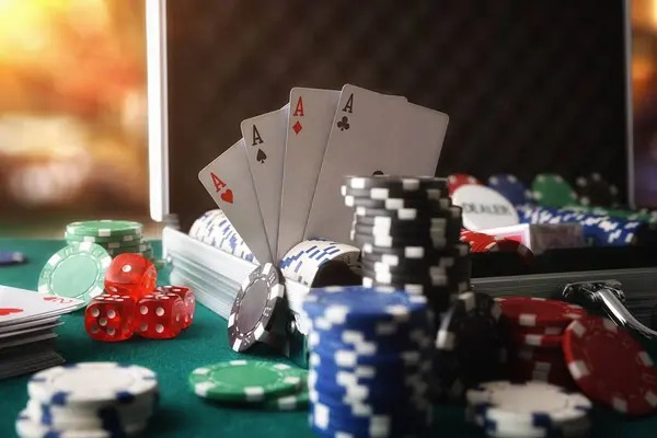 Live Dragon Tiger dealer interface on kawasantoto showing two cards face-up and player controls